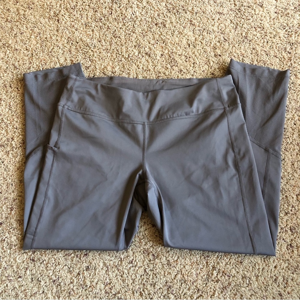 Women's Nike Super Comfy Gray Athletic Leggings Size Medium